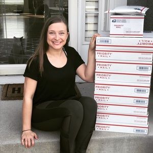 Meet your Posher, Kayla